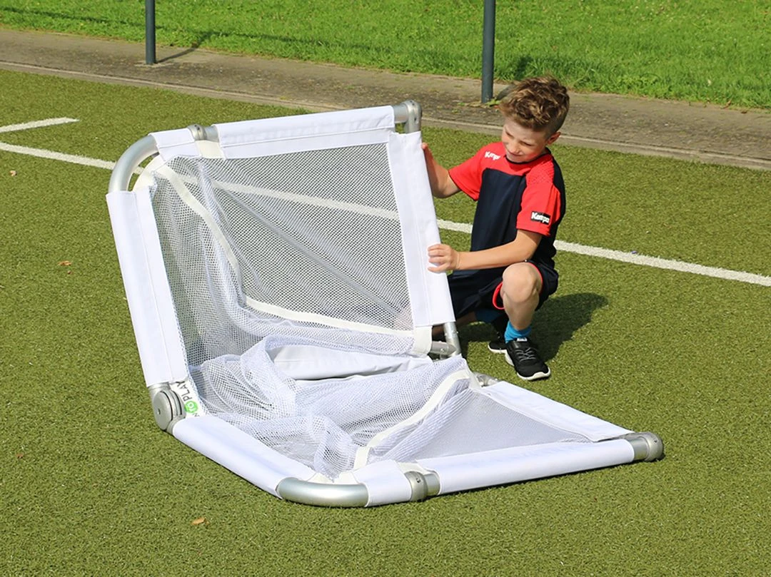 Funtoplay® Faltbares Mini Fußballtor 2 Funtoplay® Faltbares Mini Fußballtor – Bild 2