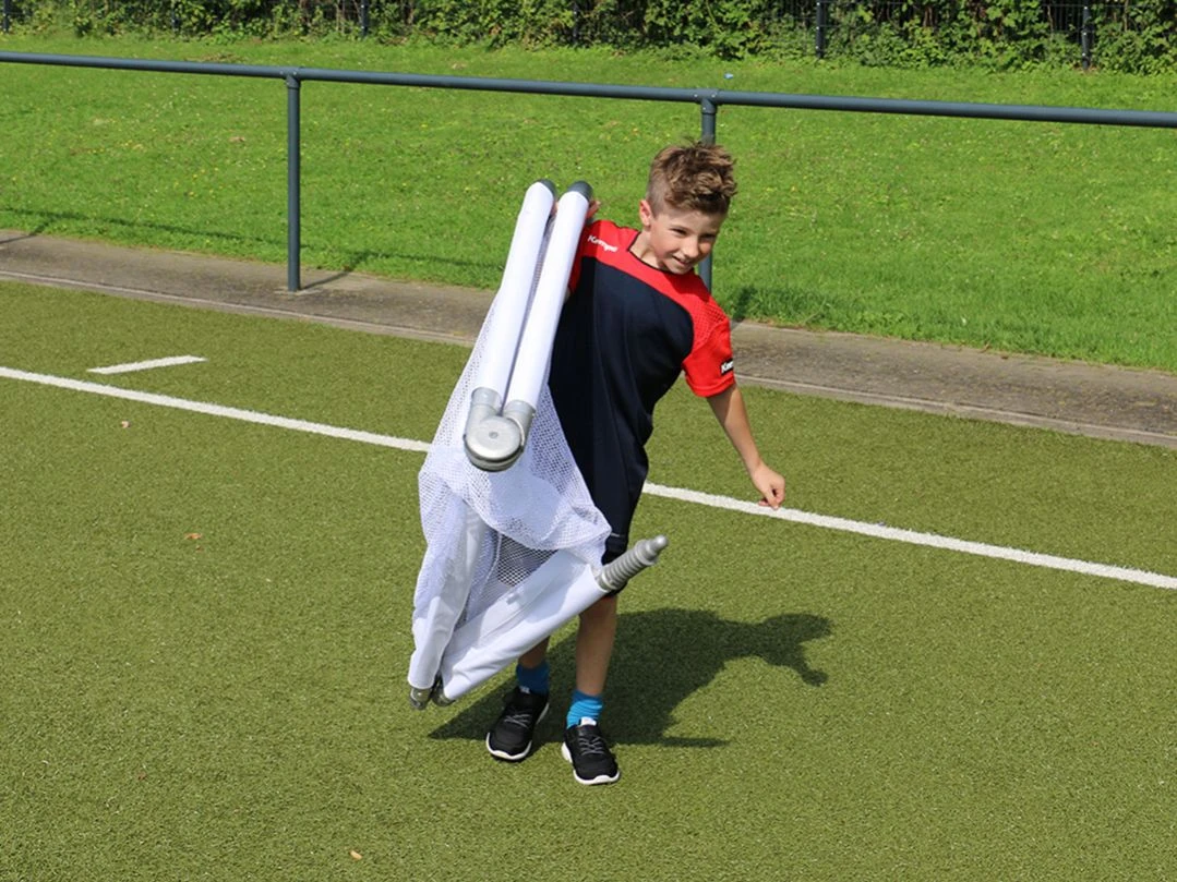 Funtoplay® Faltbares Mini Fußballtor 3 Funtoplay® Faltbares Mini Fußballtor – Bild 3