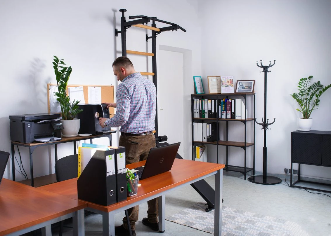 BenchK® Sprossenwand 521B Mit Klimmzugstange 4 BenchK® Sprossenwand 521B Mit Klimmzugstange – Bild 4