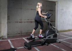 U.N.O.® FITNESS Crosstrainer XE 5.1 8 U.N.O.® FITNESS Crosstrainer XE 5.1 -All Sport Verkauf K7854 B00 ecommerce