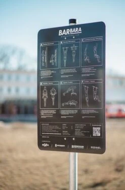 BARBARA® Hinweisschild Inkl. Pfeiler